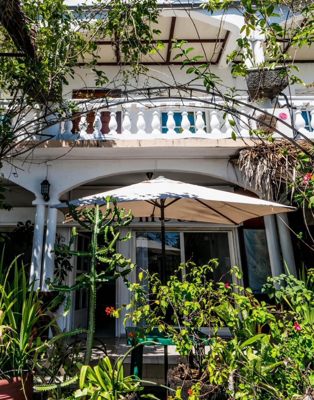 Hotel Jardin De La Paix موروني المظهر الخارجي الصورة